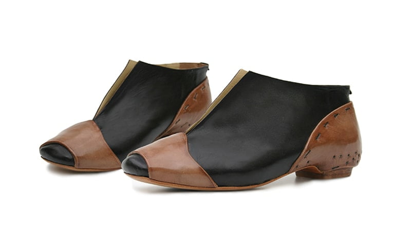 Het--side Anckle boots with inside out components made of vegatable tanned leather